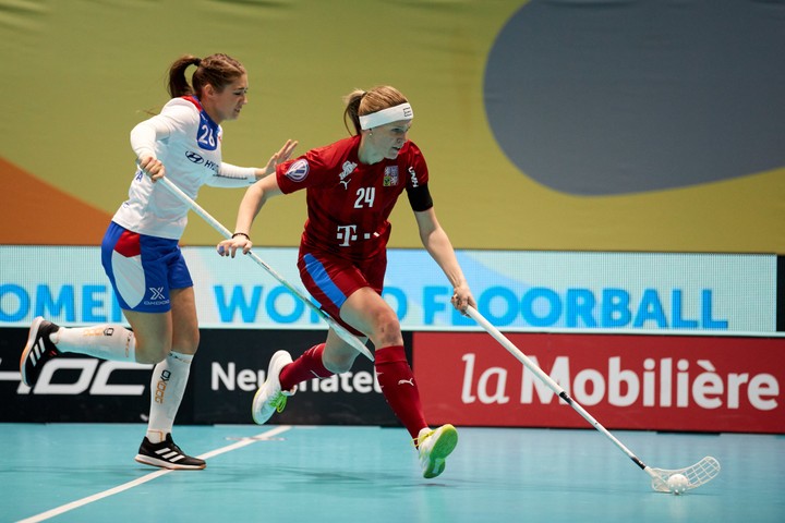 MS vo florbale žien: Slovensko - Česko 3:19. Zajtra nás čaká dôležitý zápas s Dánskom